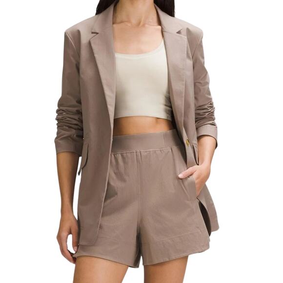 NWT Lululemon Relaxed-Fit Twill Blazer – Taupetastic – Size M – Retail $198 - Picture 1 of 7